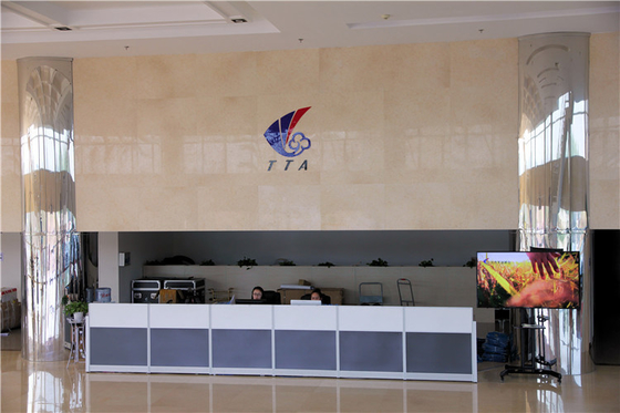 Μεγάλο όγκο τηλεχειριζόμενο UAV για γεωργική ψεκασμό σε υποβρύχιο περιβάλλον