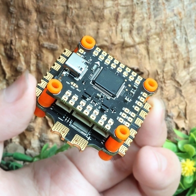 Απομακρυσμένη λειτουργία ακτίνας 36X36mm ESC 50af7 V2 Stack Flight Controller για προσαρμογή