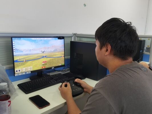 Υψηλής ακρίβειας 12000 W Διάρκεια πτήσης Τομέας ψεκασμού σχήμα Αγροτικό μη επανδρωμένο αεροσκάφος UAV ψεκαστήρα