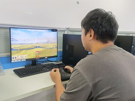 Υψηλής ακρίβειας 12000 W Διάρκεια πτήσης Τομέας ψεκασμού σχήμα Αγροτικό μη επανδρωμένο αεροσκάφος UAV ψεκαστήρα